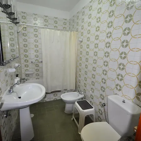 Lejlighed Spacious With Sea And Mountain Views In *